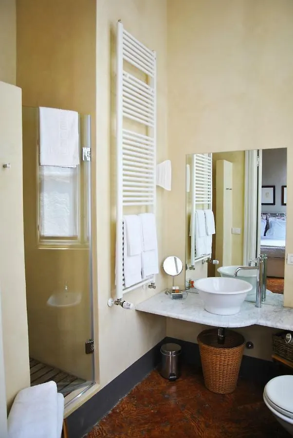 Villa Cavadini Relais Appiano Gentile Italy
