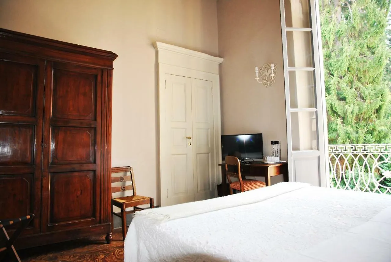 Villa Cavadini Relais Appiano Gentile Italy